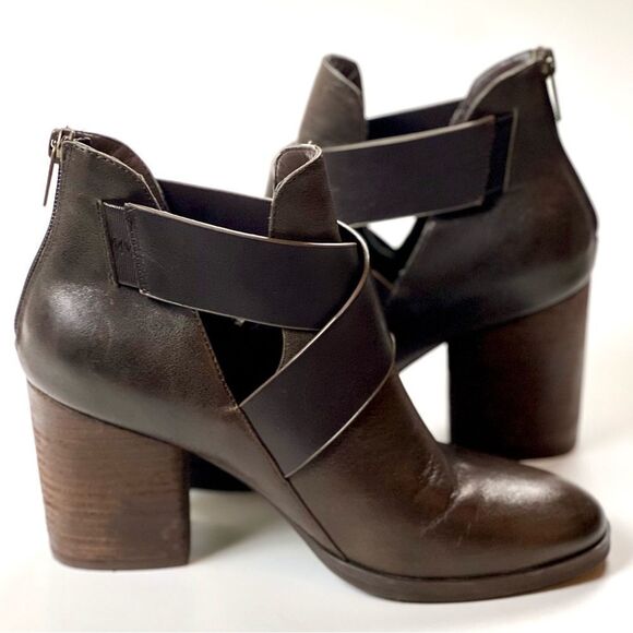 Isola Ladora Larka Horse-bit Leather Booties - Picture 3 of 11